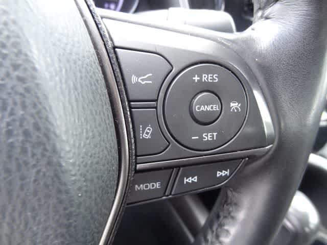 Used 2023 Toyota Camry SE w/ Cold Weather Package FWD image 19