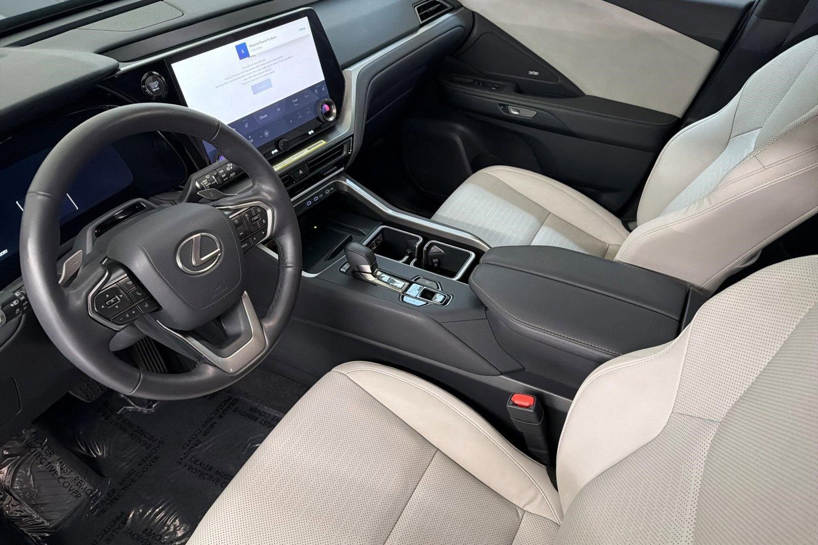 Used 2024 Lexus TX 350 FWD w/ Captains Chair Package image 4