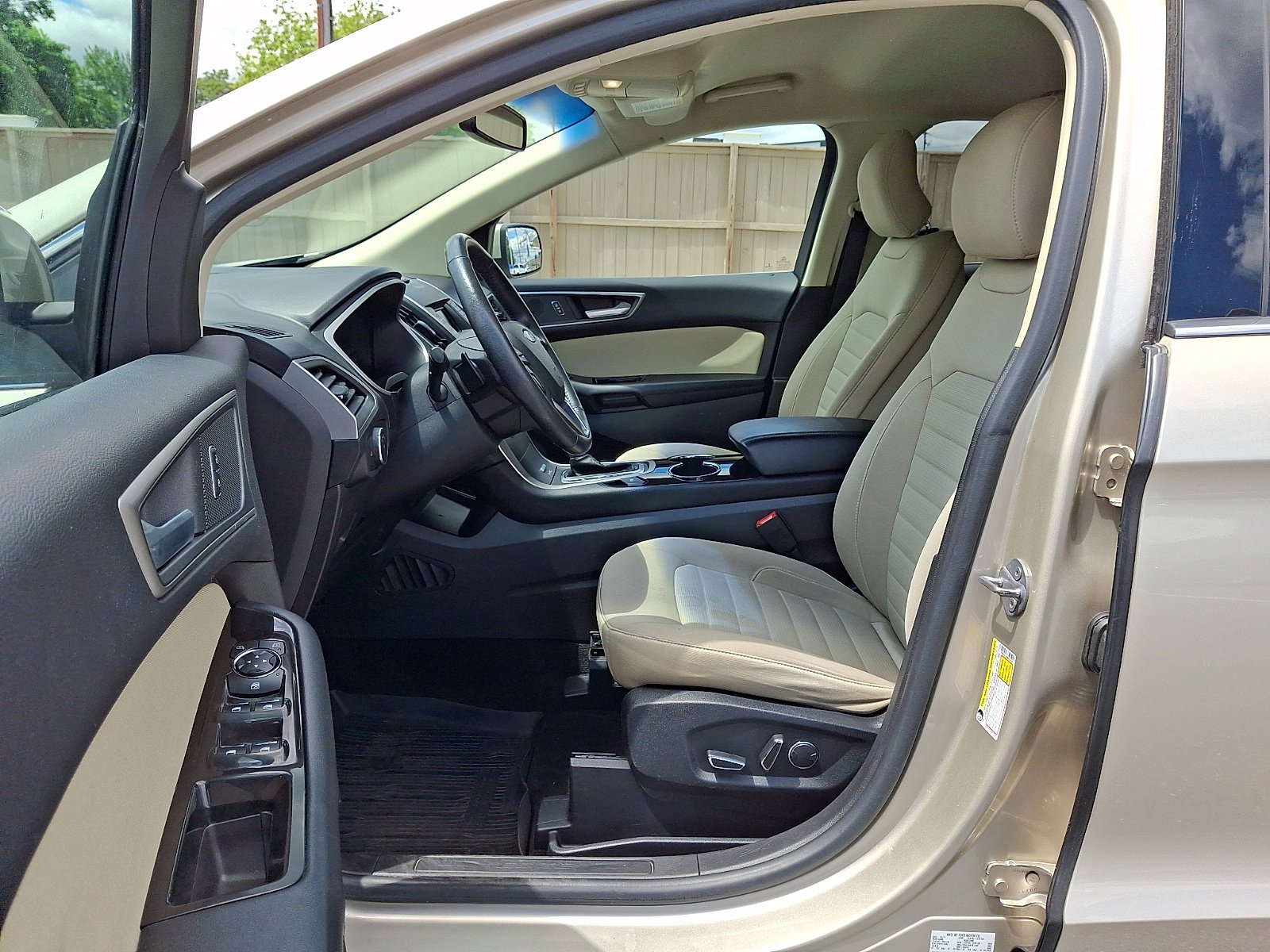 Used 2017 Ford Edge SEL w/ Class II Trailer Tow Package AWD/4WD image 15