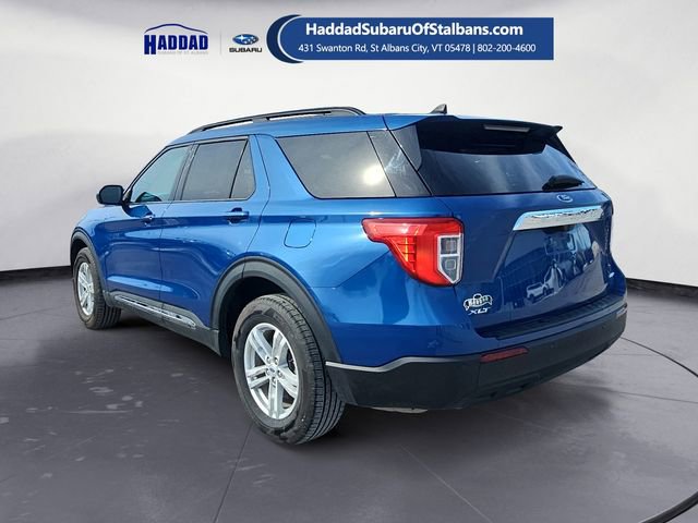 Used 2022 Ford Explorer XLT AWD/4WD image 3
