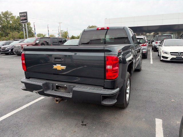 Used 2017 Chevrolet Silverado 1500 LT w/ All Star Edition AWD/4WD image 4