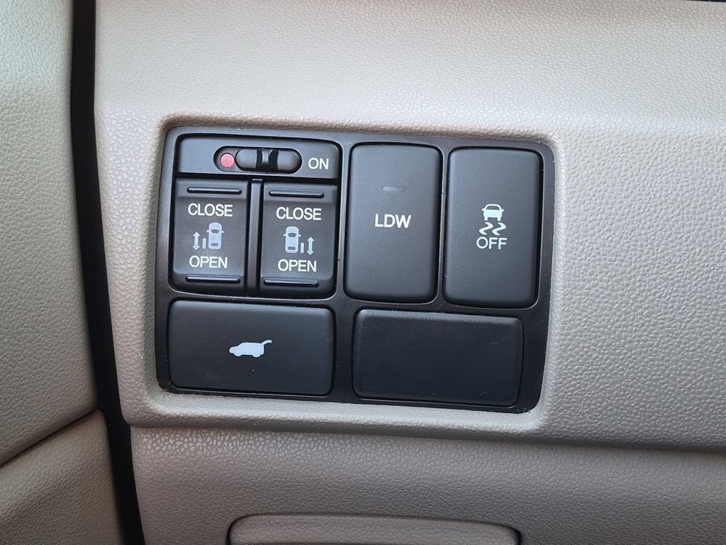 Used 2016 Honda Odyssey EX-L image 18
