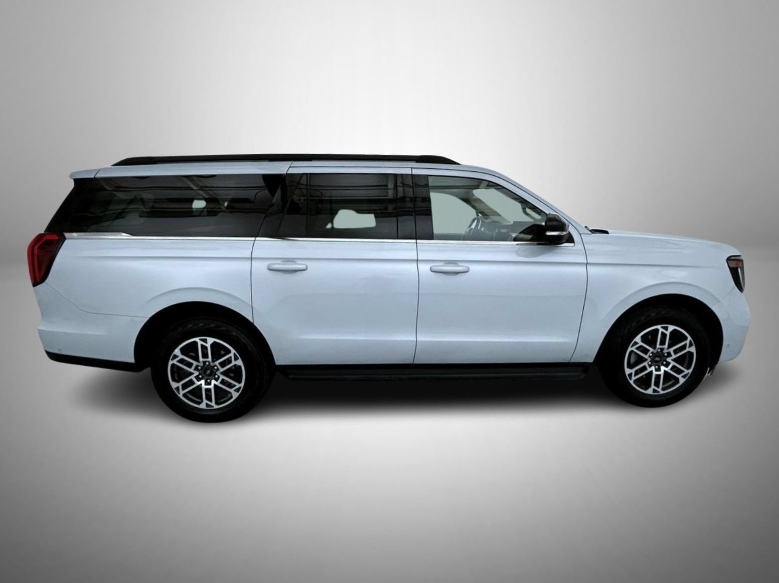 Used 2025 Ford Expedition Max Active AWD/4WD image 4