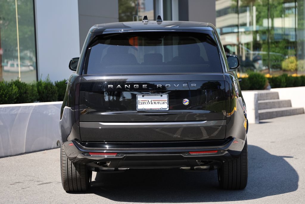 New 2026 Land Rover Range Rover SE AWD/4WD image 3