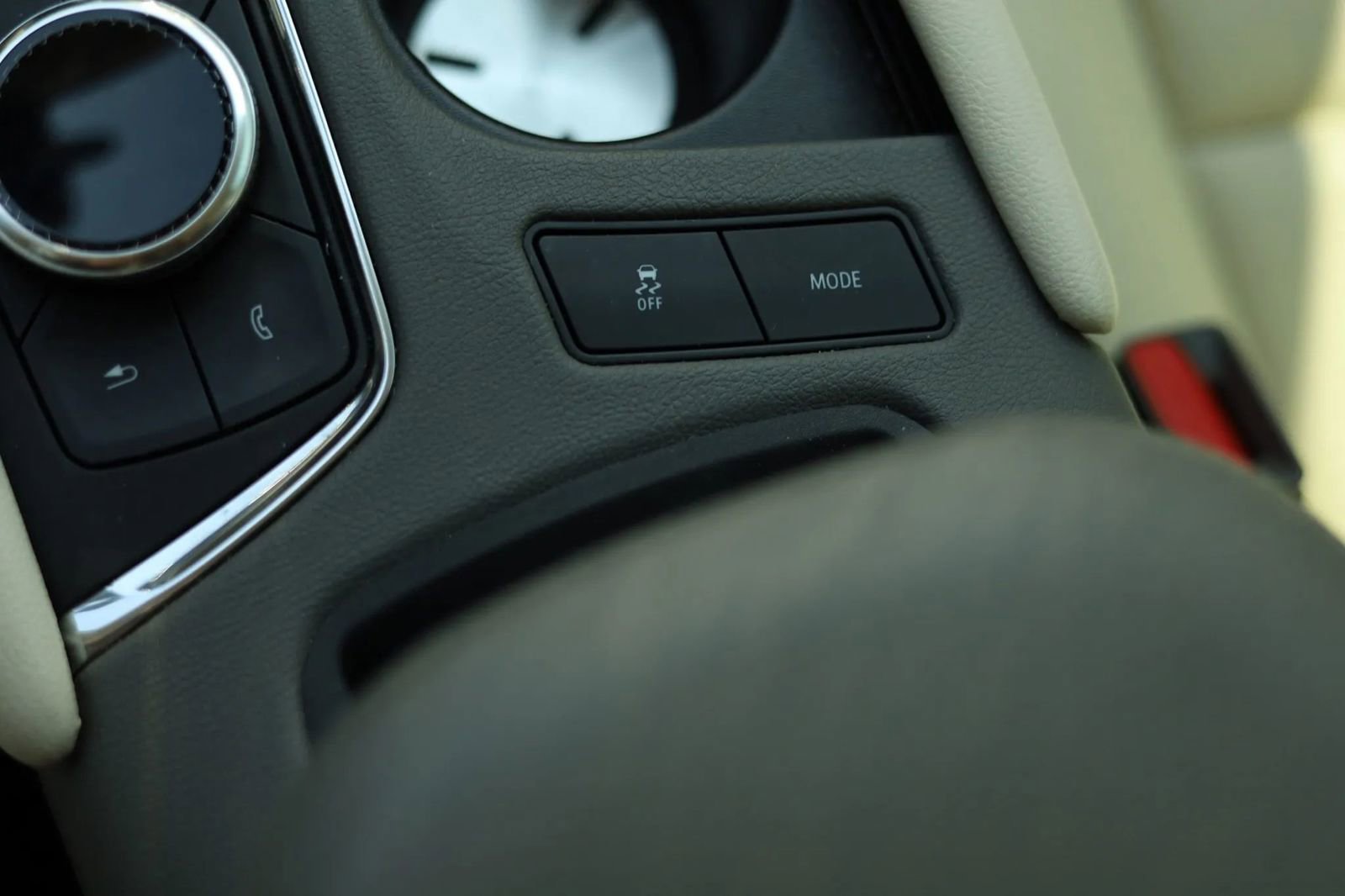 Used 2020 Cadillac XT6 Premium Luxury image 23