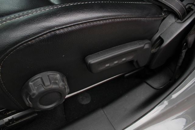 Used 2018 Jeep Wrangler Unlimited Sahara AWD/4WD image 4