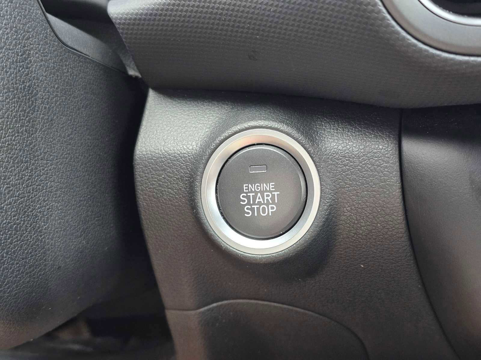 Used 2022 Hyundai Kona SEL AWD/4WD image 31