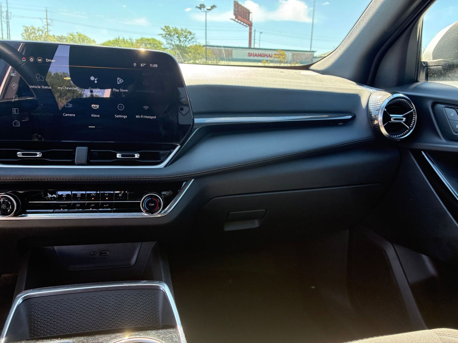 Used 2025 Chevrolet Equinox LT FWD image 35