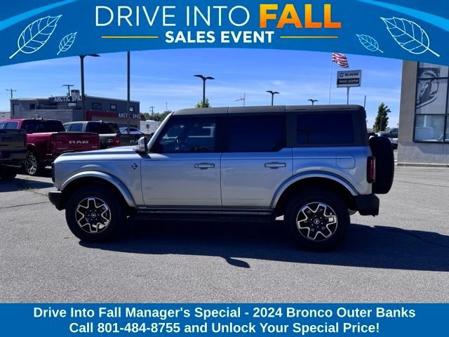 Used 2024 Ford Bronco Outer Banks AWD/4WD image 2