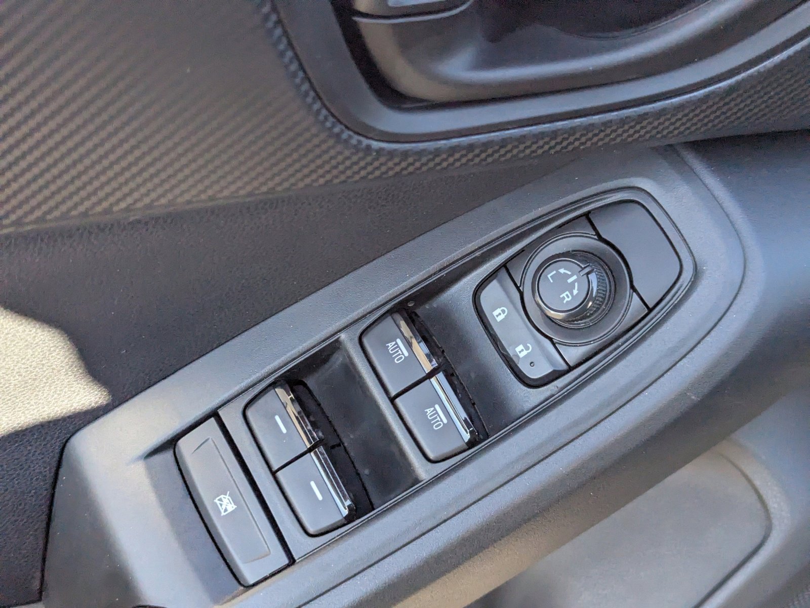 Certified 2025 Subaru Crosstrek 2.0i Premium w/ Convenience Package #2 image 29