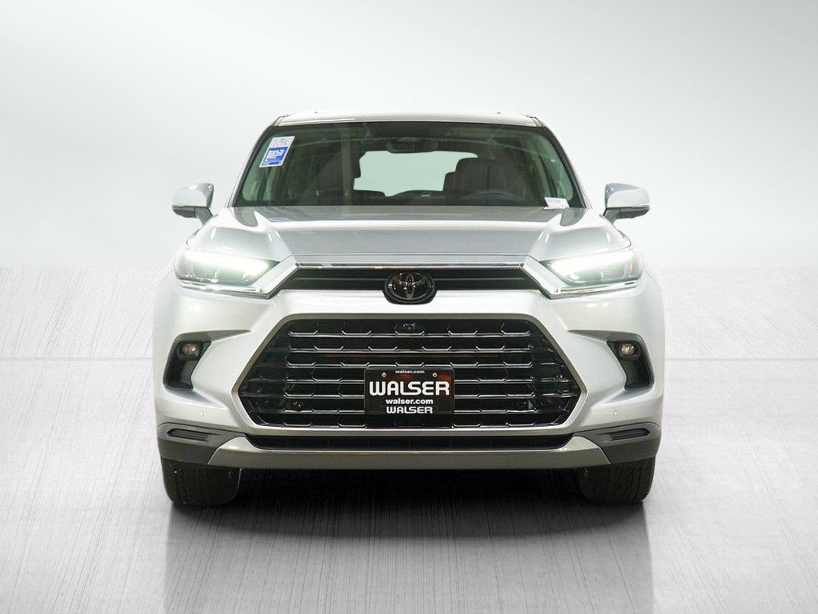 Used 2024 Toyota Grand Highlander AWD Hybrid image 8