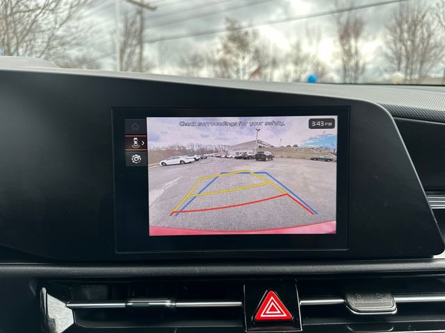 Used 2025 Kia Niro LX image 38