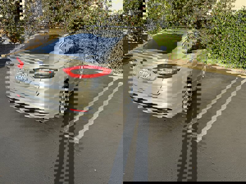 Used 2014 Ford Fusion Energi Titanium w/ Driver Assist Package image 15