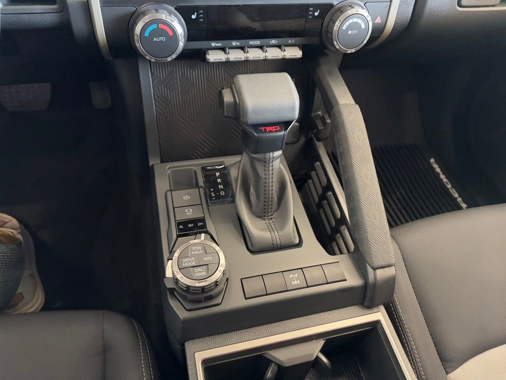 New 2025 Toyota Tacoma TRD Off-Road AWD/4WD image 28