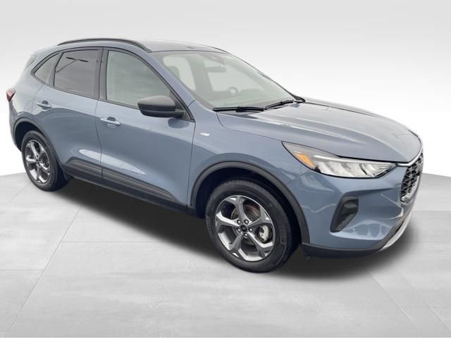Used 2025 Ford Escape ST-Line image 8