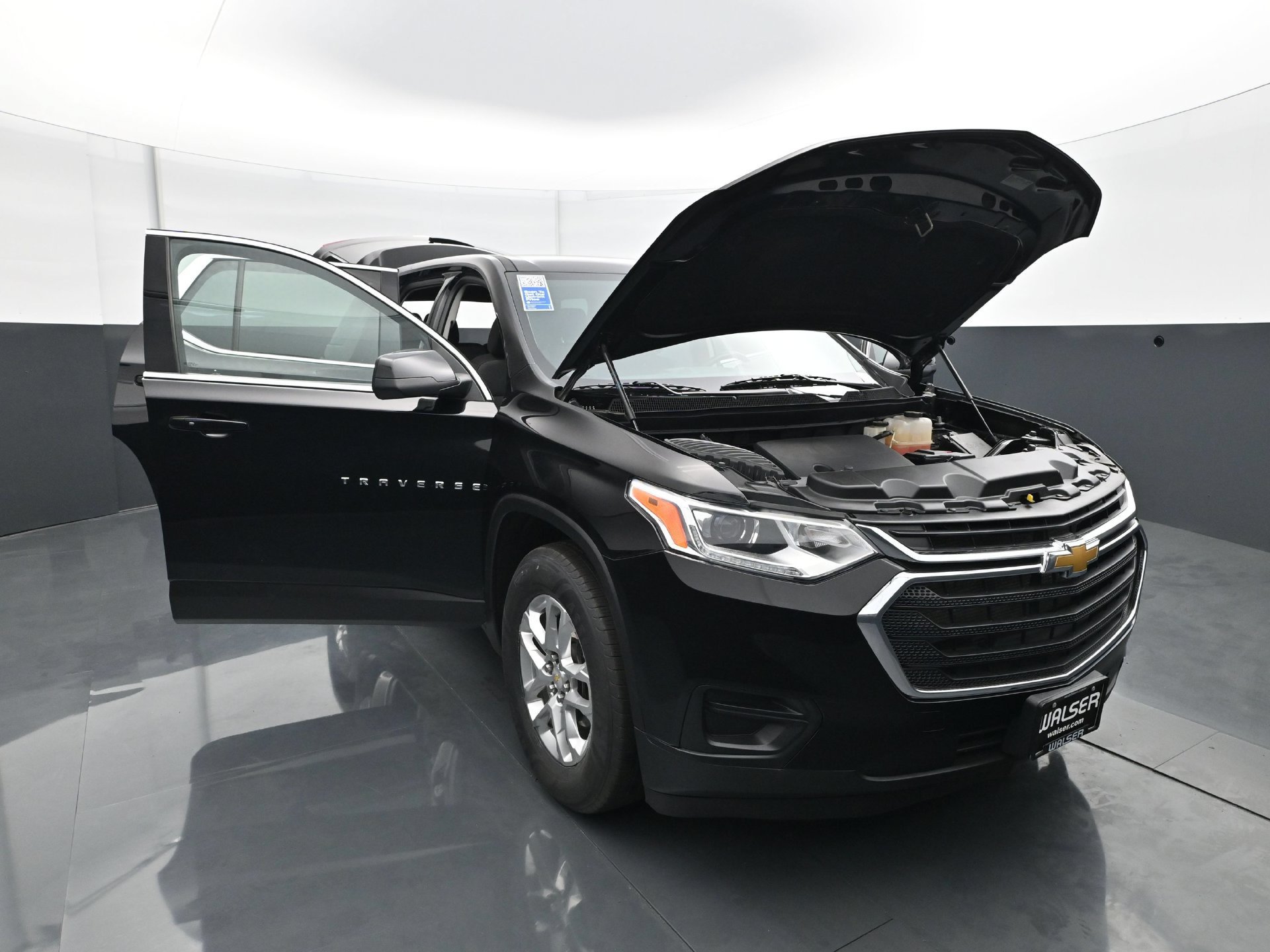 Used 2021 Chevrolet Traverse LS AWD/4WD image 36