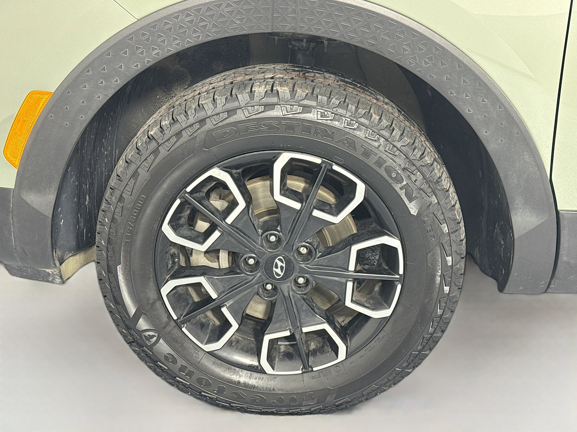 Used 2023 Hyundai Santa Cruz SE image 28