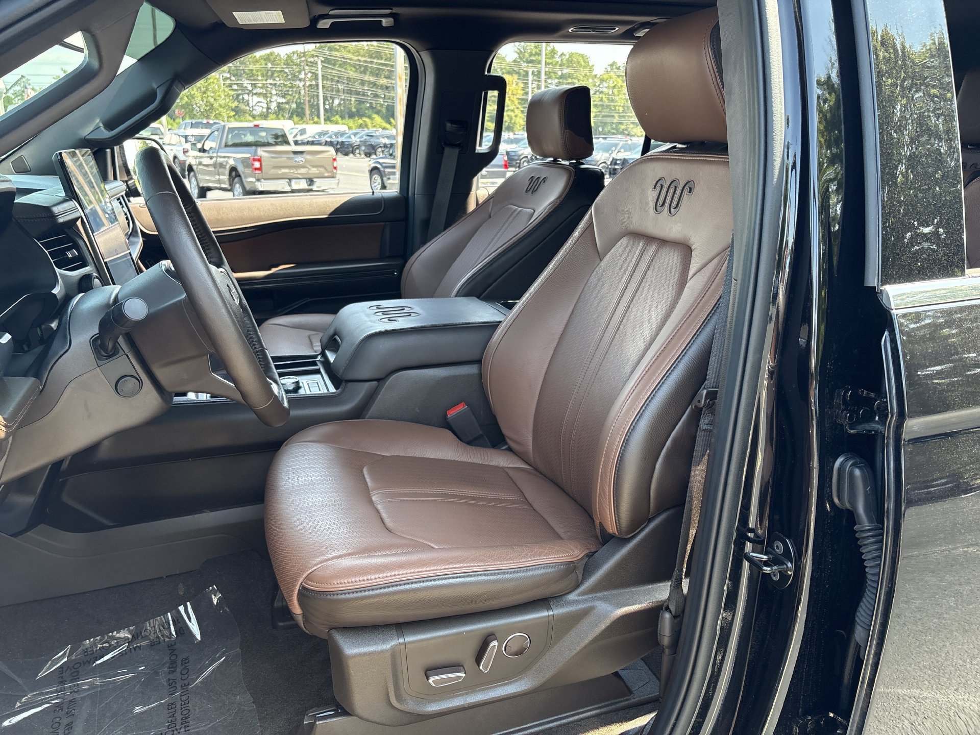 Used 2024 Ford Expedition King Ranch AWD/4WD image 19