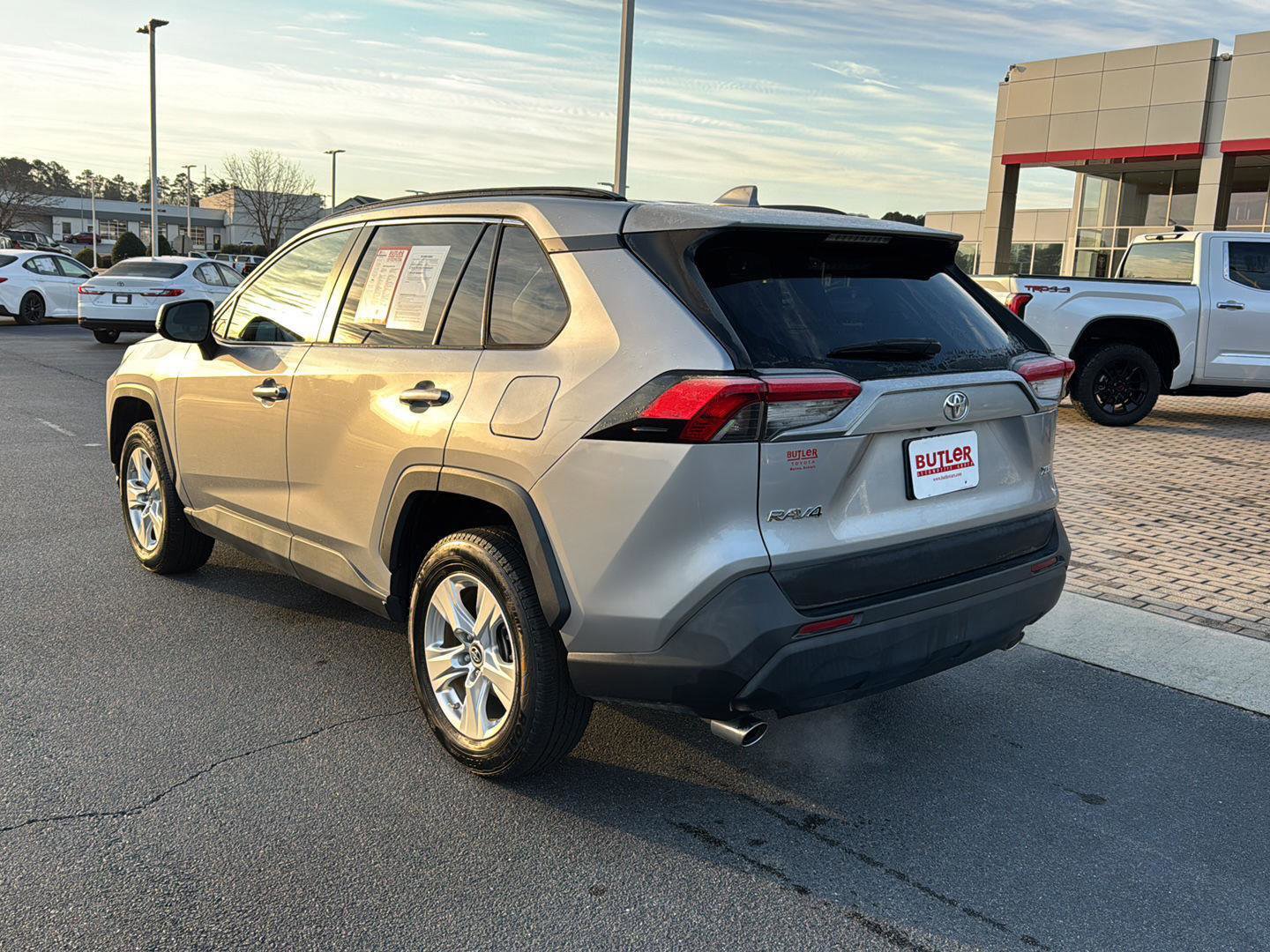 Certified 2019 Toyota RAV4 XLE image 4