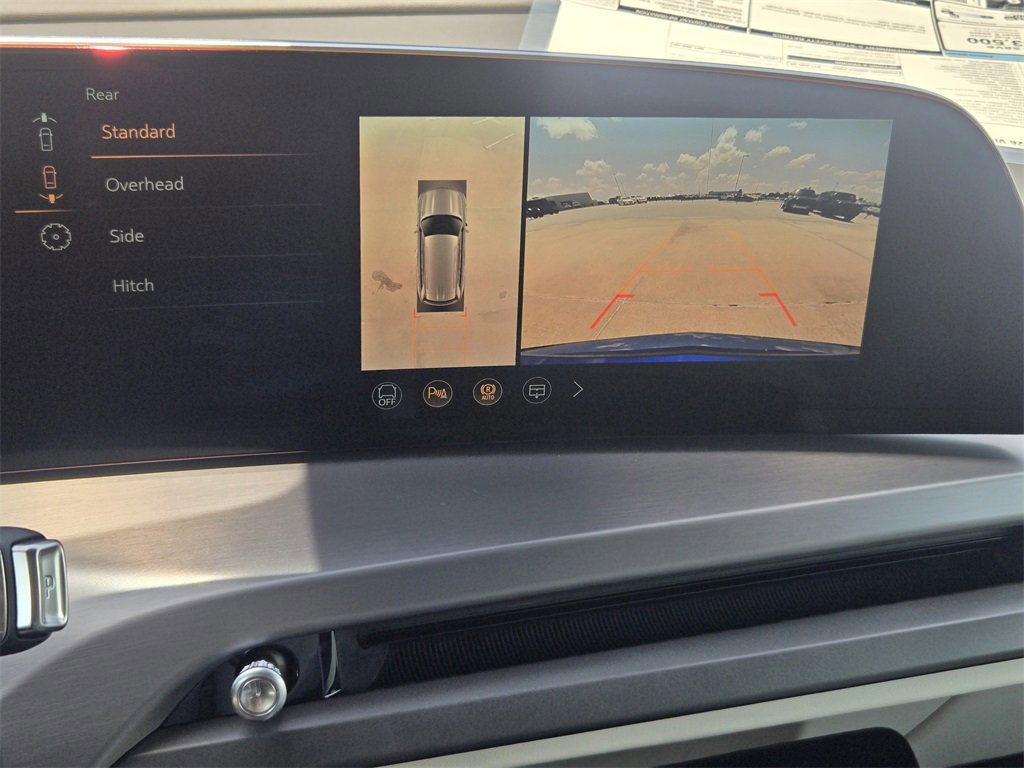 New 2026 Cadillac Vistiq Sport w/ LPO, Floor Liner Package image 19