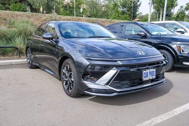 Used 2025 Hyundai Sonata SEL image 2