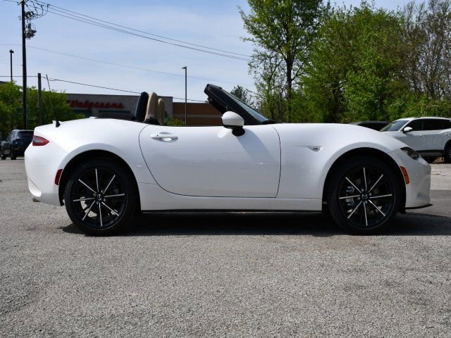 New 2026 MAZDA MX-5 Miata Grand Touring w/ Weather Package image 8