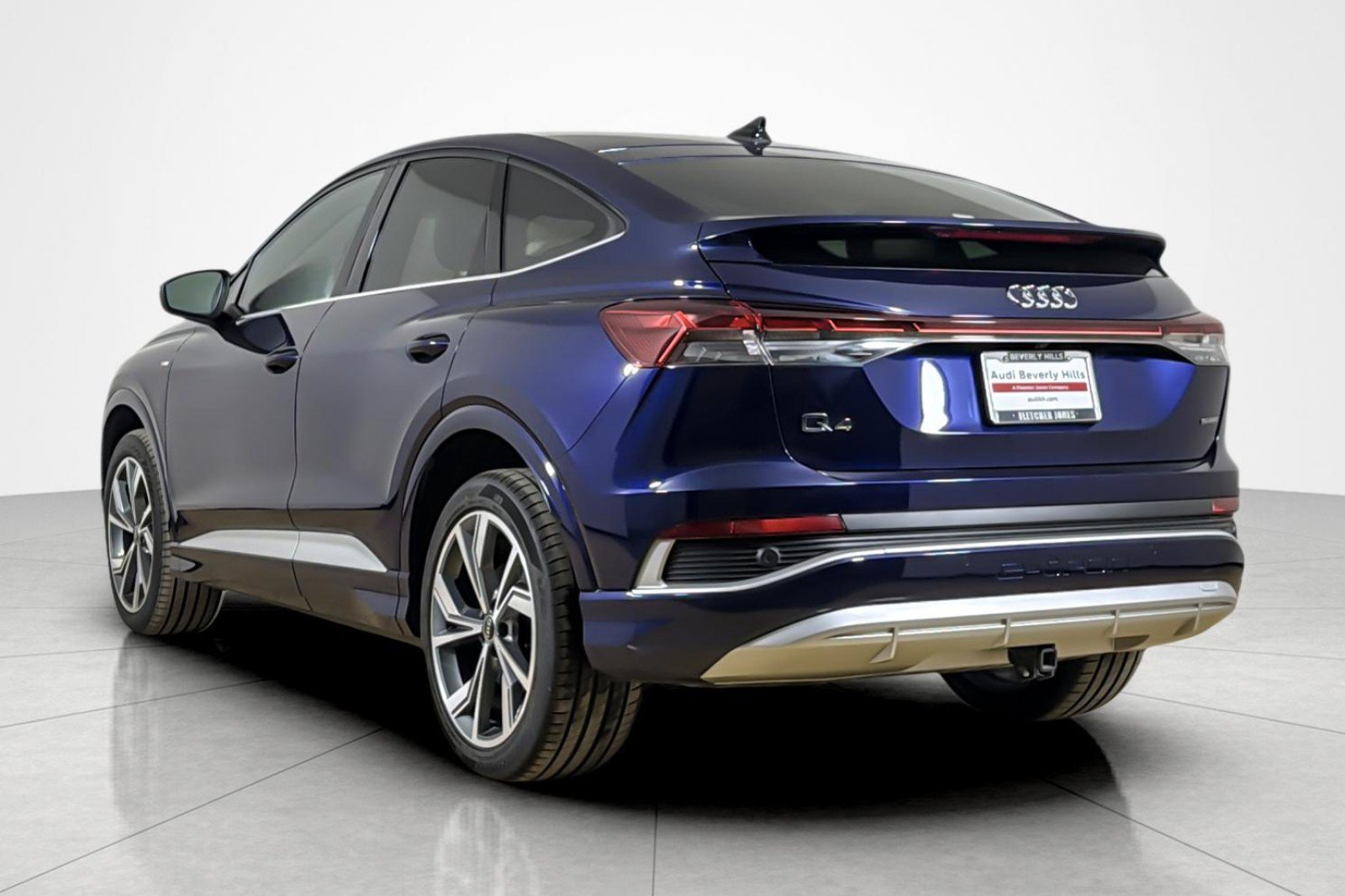 Certified 2023 Audi Q4 e-tron Premium w/ Convenience Package AWD/4WD image 3
