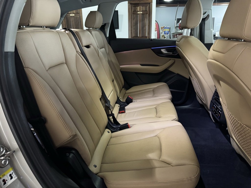 Used 2024 Audi Q7 3.0T Prestige image 24