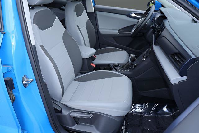 Certified 2023 Volkswagen Taos SE w/ Panoramic Sunroof Package AWD/4WD image 21