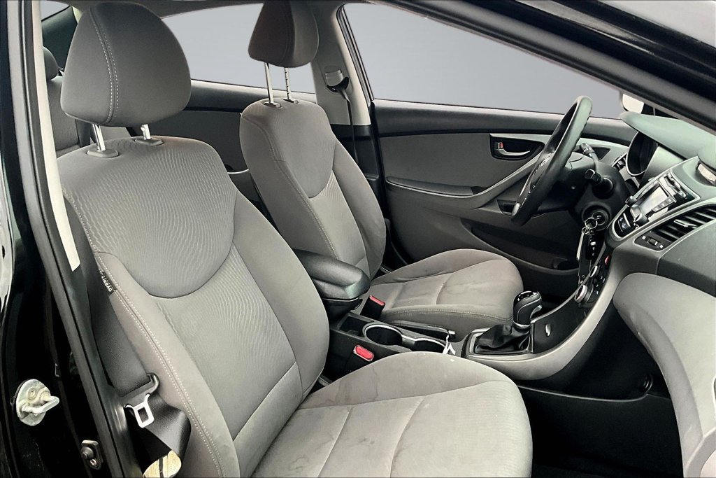 Used 2015 Hyundai Elantra SE w/ Option Group 02 FWD image 29