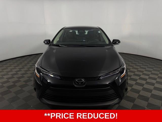Used 2026 Toyota Corolla LE image 2