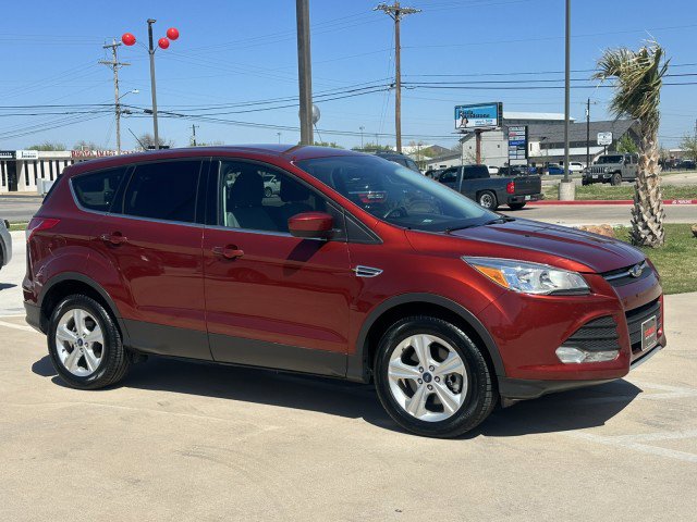 Used 2015 Ford Escape SE image 4