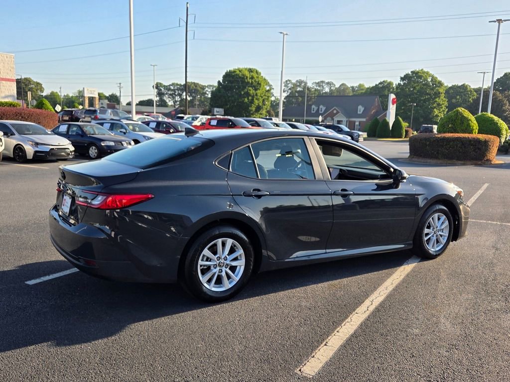 Used 2025 Toyota Camry LE FWD image 14