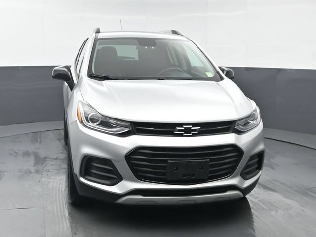 Used 2021 Chevrolet Trax LT w/ Redline Edition AWD/4WD image 8