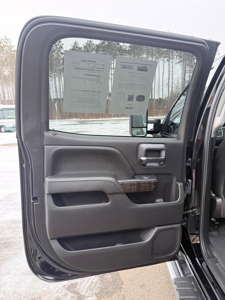 Used 2015 GMC Sierra 3500 Denali w/ Duramax Plus Package image 14