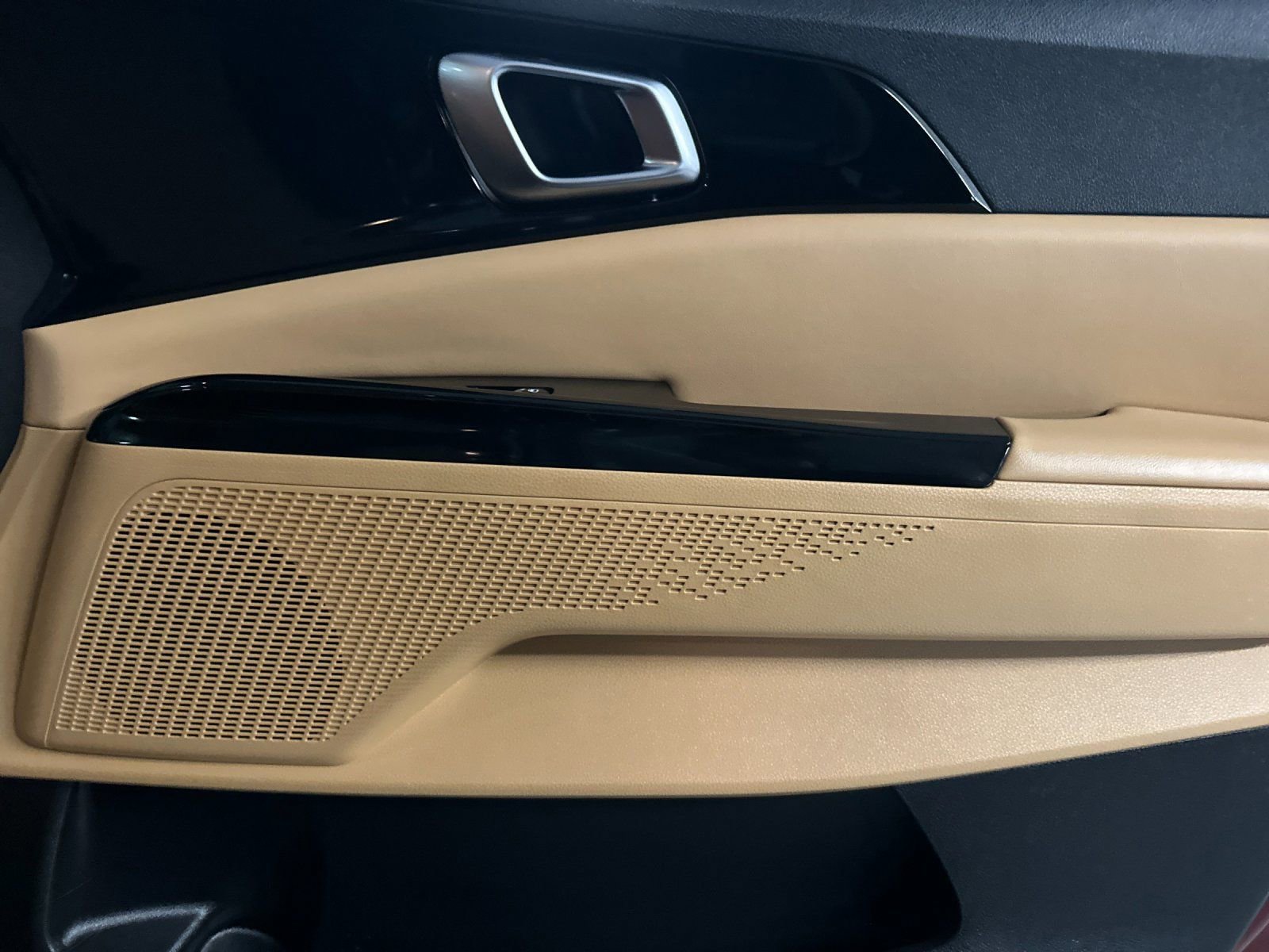 Certified 2024 Kia Carnival EX image 24