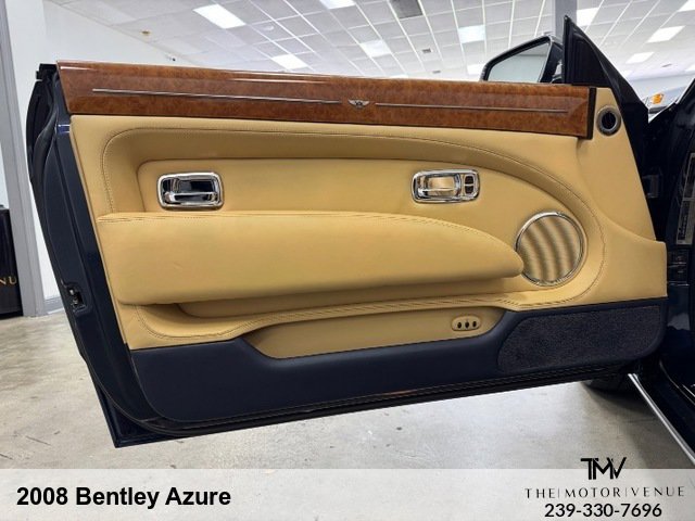 Used 2008 Bentley Azure RWD image 25