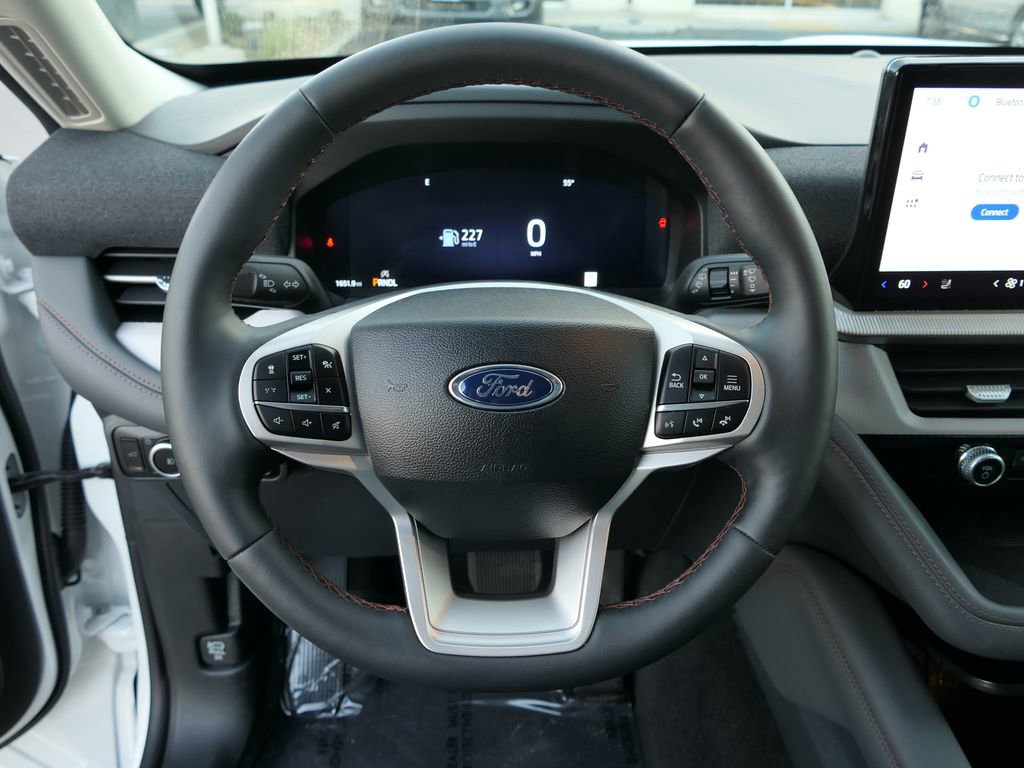 Used 2025 Ford Explorer Active w/ Active Comfort Package image 20