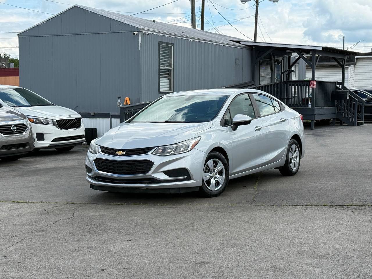 Used 2016 Chevrolet Cruze LS FWD image 1