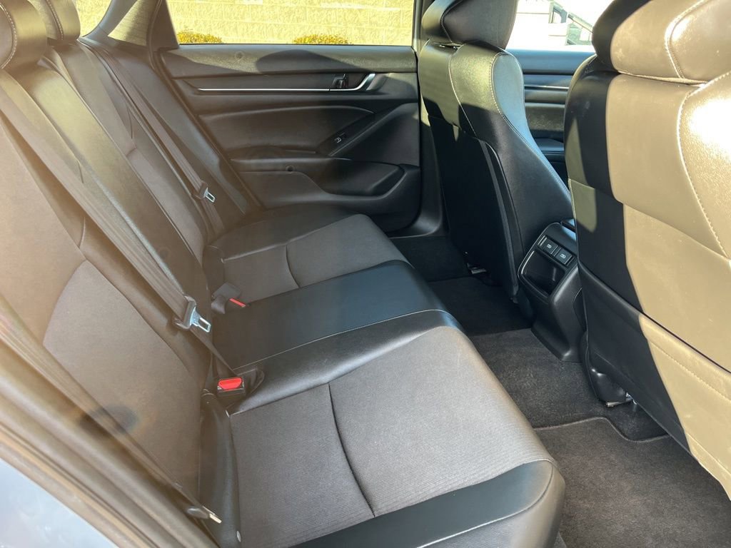 Used 2021 Honda Accord Sport image 11