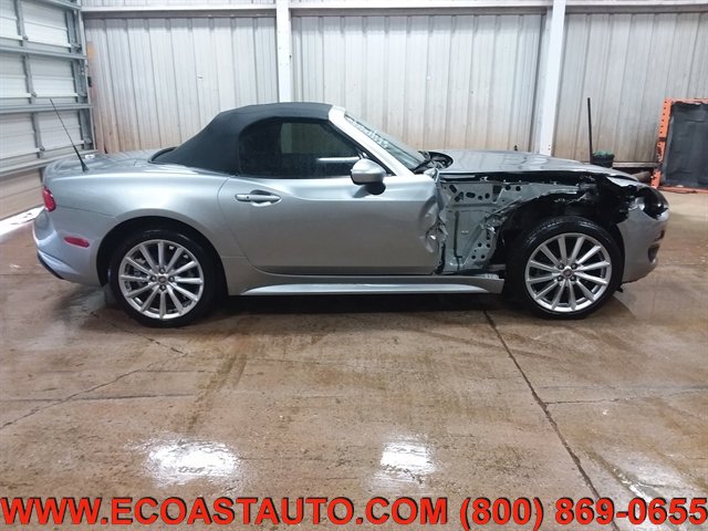 Used 2017 FIAT 124 Spider Lusso RWD image 5