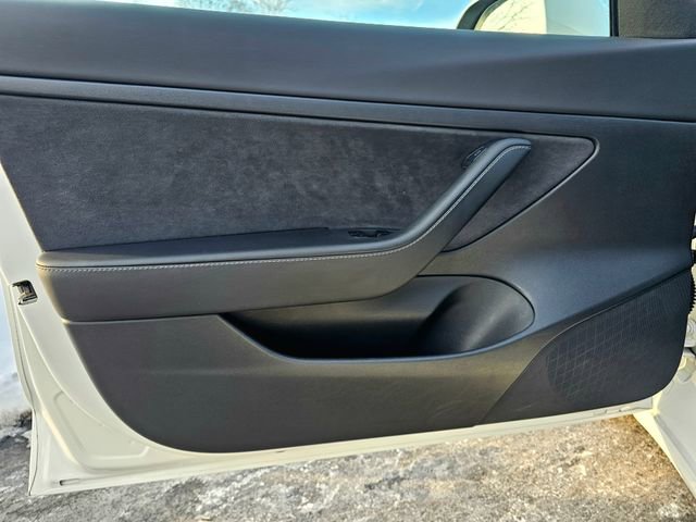 Used 2021 Tesla Model 3 Standard Range Plus image 20