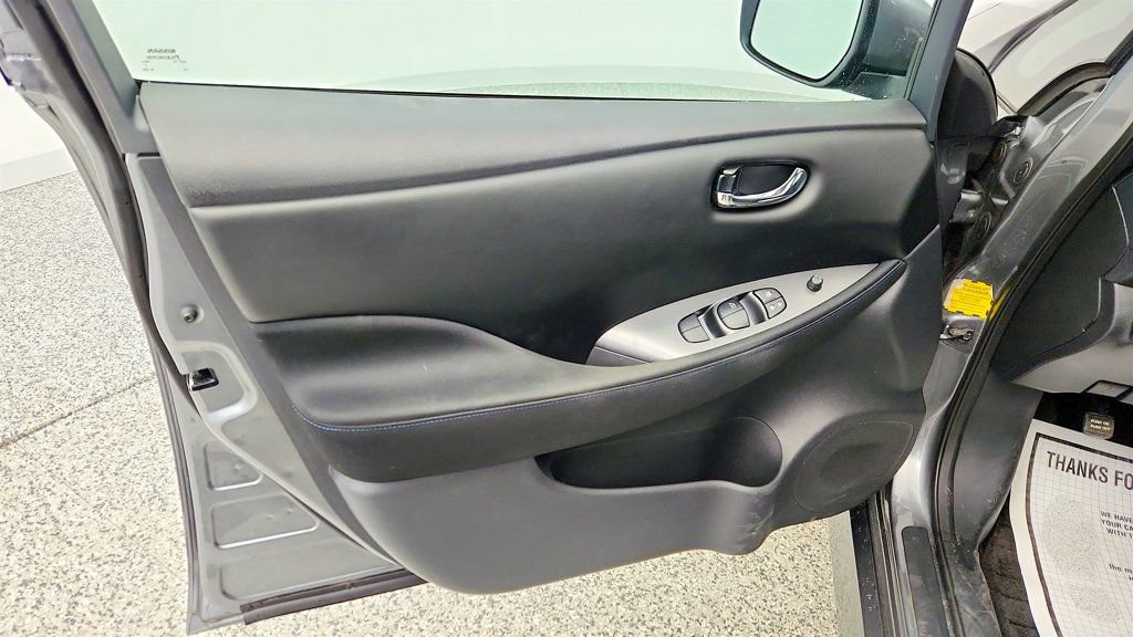 Used 2019 Nissan Leaf S w/ S Charge Package image 10