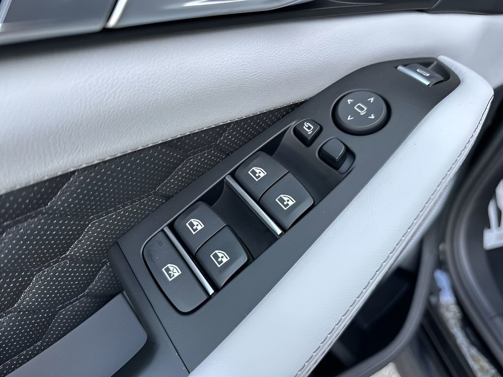 New 2026 BMW X5 M Competition w/ Executive Package image 17