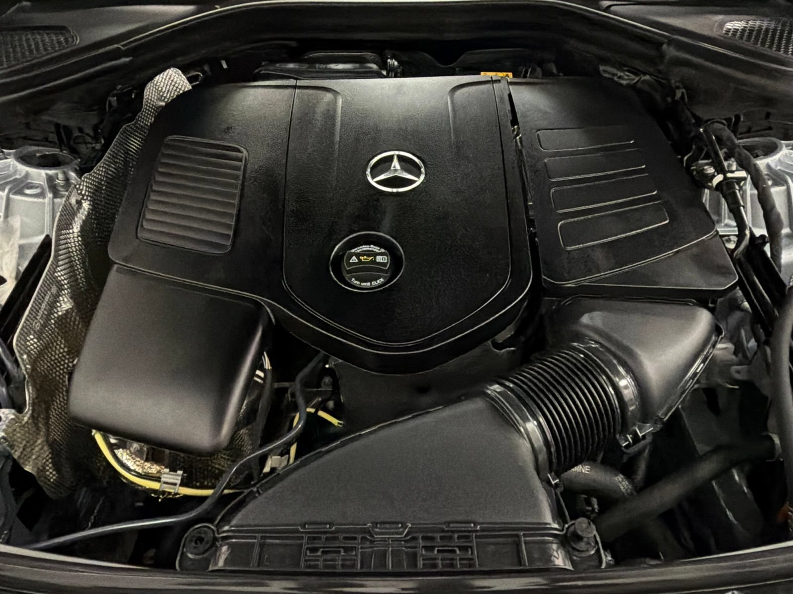 Used 2025 Mercedes-Benz GLC 350e 4MATIC image 43