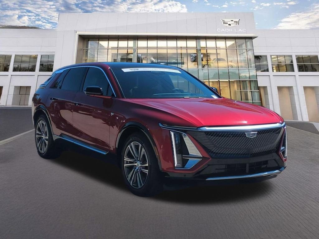 Certified 2024 Cadillac Lyriq Luxury image 3