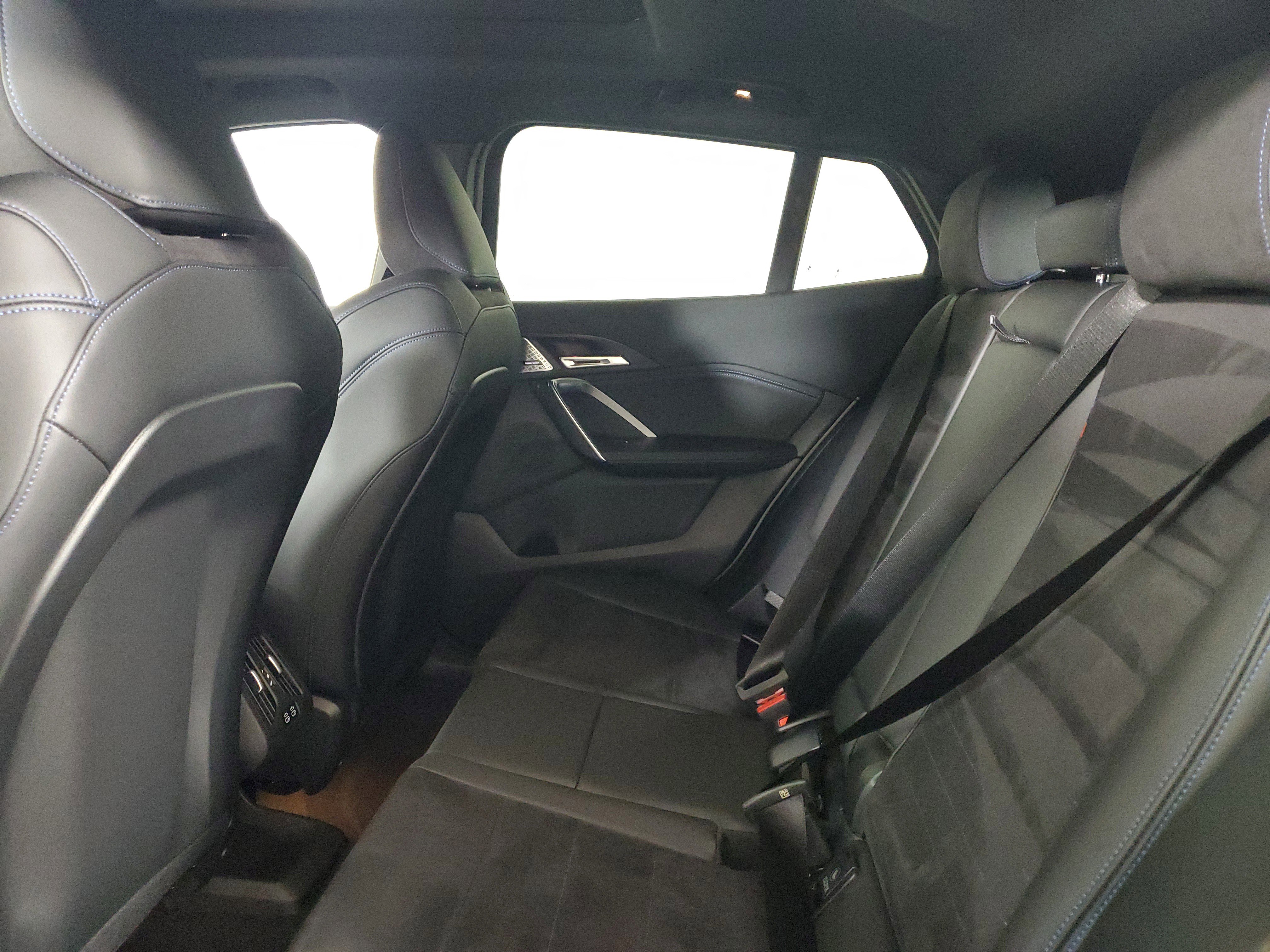 New 2025 BMW X2 xDrive28i w/ Technology Package image 10