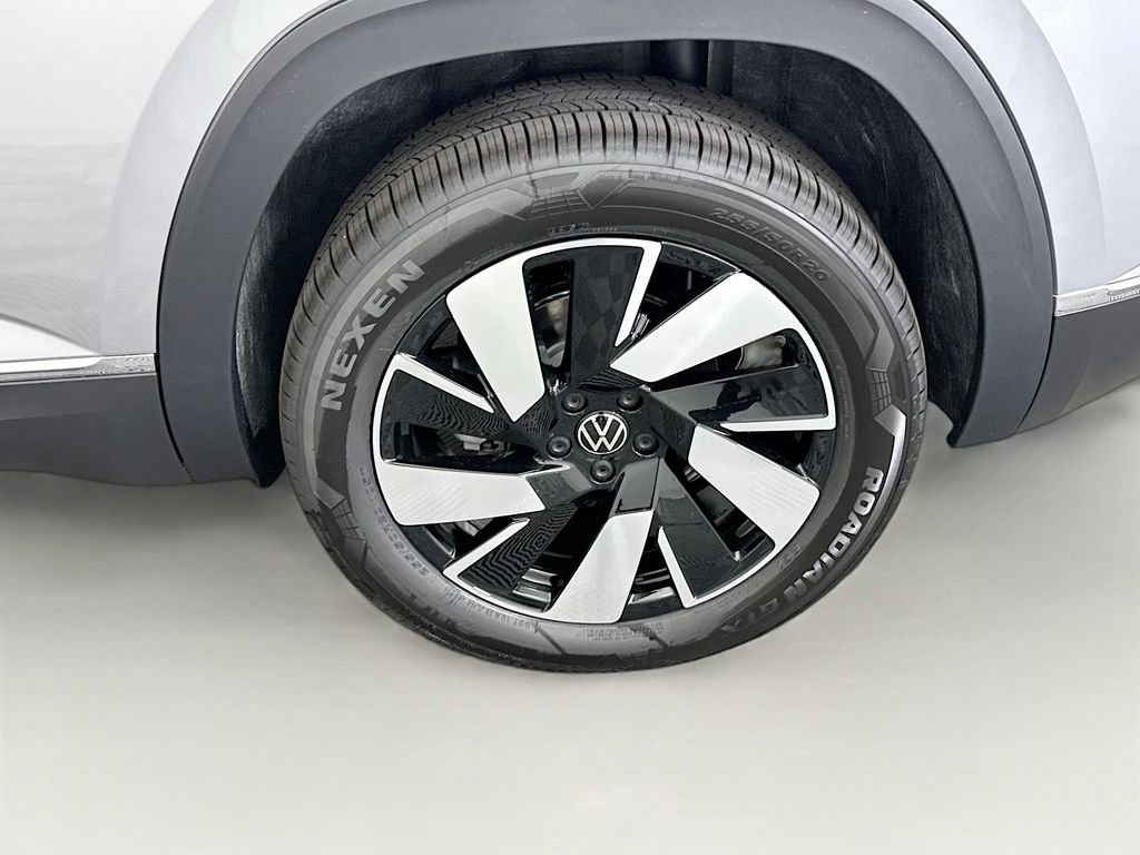 New 2026 Volkswagen Atlas Cross Sport SEL image 30