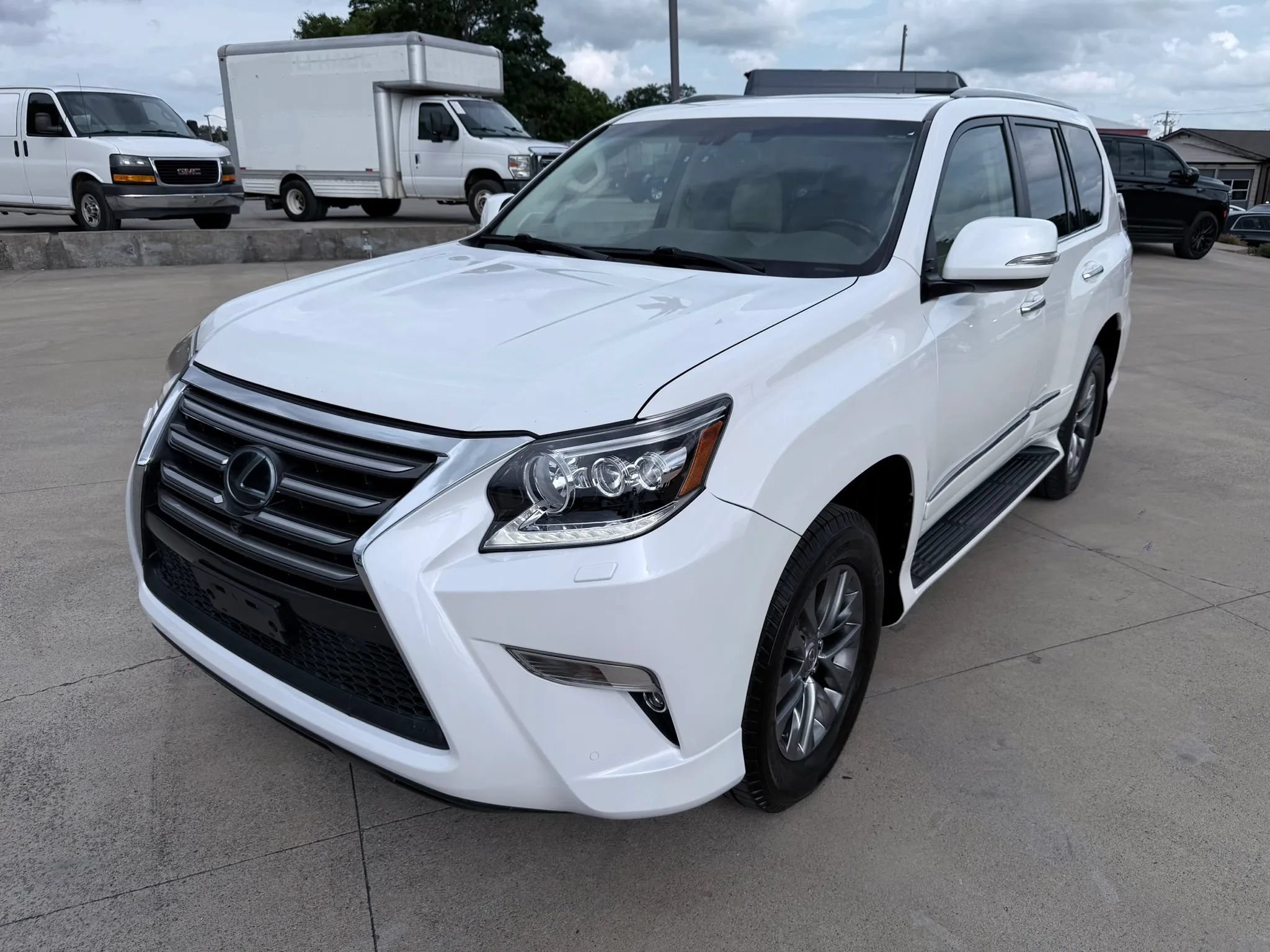 Used 2017 Lexus GX 460 Luxury AWD/4WD image 59