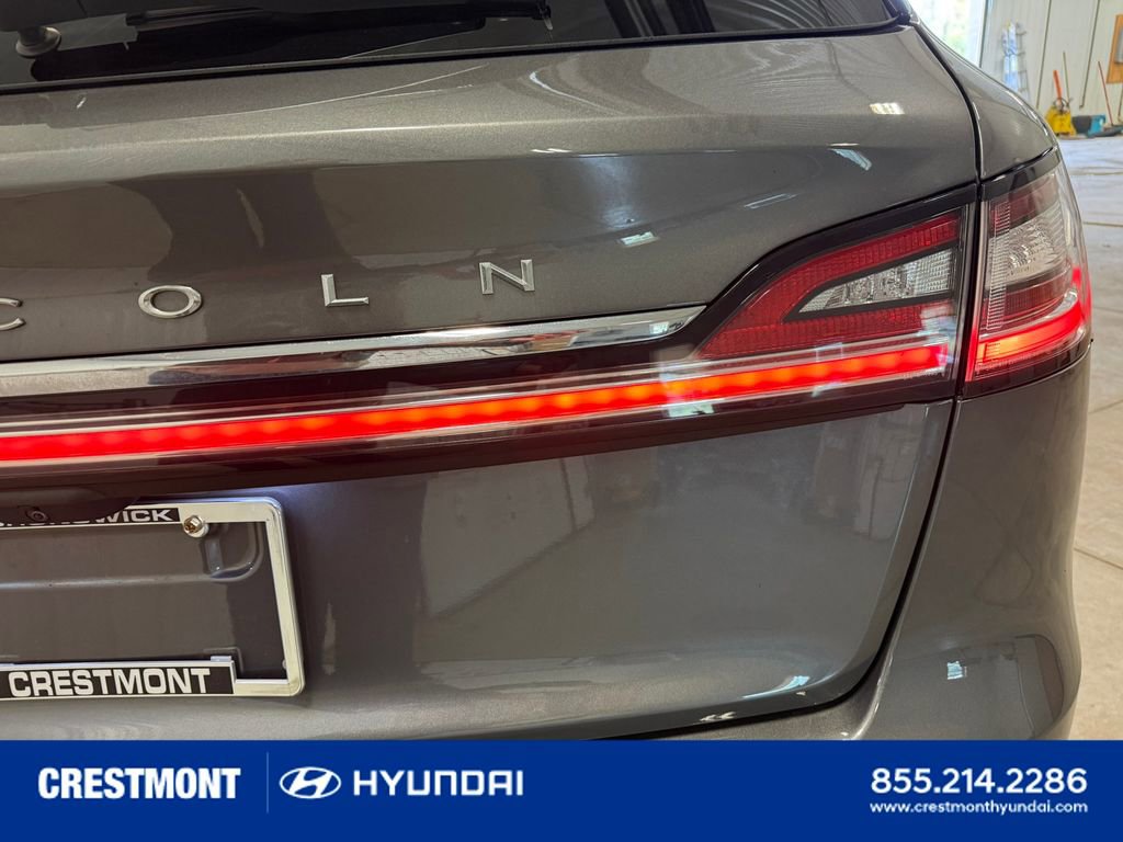 Used 2023 Lincoln Nautilus Reserve AWD/4WD image 21